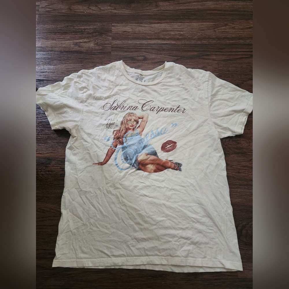 Sabrina Carpenter Cream Graphic Short Sleeve Tee